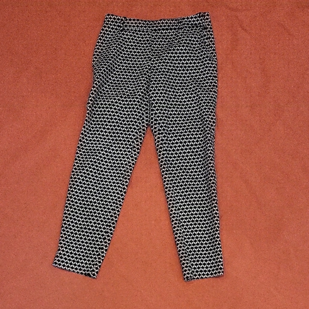 H&M Monochrome Geometric Pants